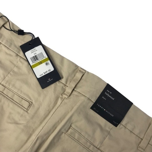 Tommy Hilfiger Women's 9 Inch Hollywood Chino Short plus size 14 - Picture 5 of 6